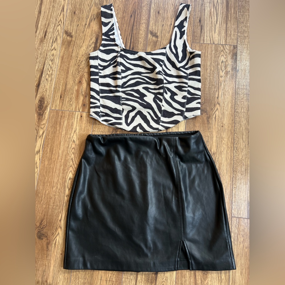Leather Mini Skirt - Picture 2 of 4